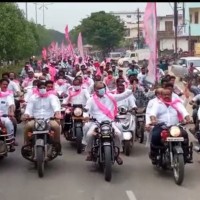  వరుస నేరాల్లో గులాబీ నేతలు