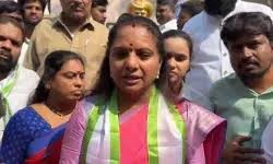 సీపీఎం నేతలతో కవిత భేటీ సీపీఎం నేతలతో కవిత భేటీ