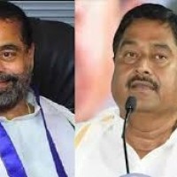 ఆ ముగ్గురి మౌనం...దేనికి సమాధానం