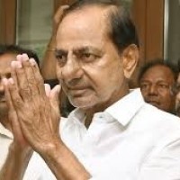 ఆచితూచి అడుగుల్లో గులాబీ దళపతి