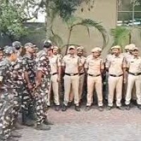 హెచ్సీయూకు భారీగా చేరుకున్న బీజేవైఎం కార్యకర్తలు