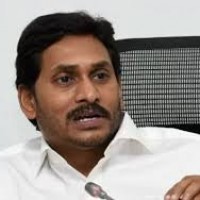 జగన్ ను చుట్టేస్తున్న కేసులు