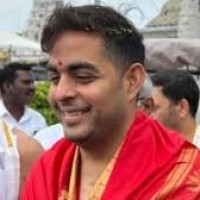 శ్రీవారిని దర్శించుకున్న ఆకాష్ అంబానీ