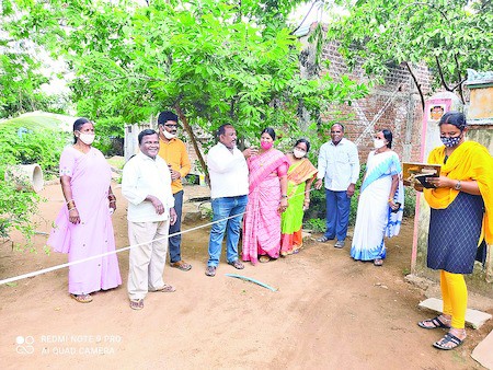 ప్రారంభమైన దళిత సర్వే ప్రారంభమైన దళిత సర్వే