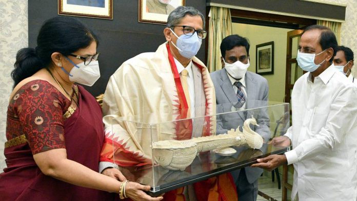 తెలంగాణ చరిత్రలో మెయిలు రాయి: సుప్రీంకోర్టు ప్రధాన న్యాయమూర్తి ఎన్వీ రమణ తెలంగాణ చరిత్రలో మెయిలు రాయి: సుప్రీంకోర్టు ప్రధాన న్యాయమూర్తి ఎన్వీ రమణ