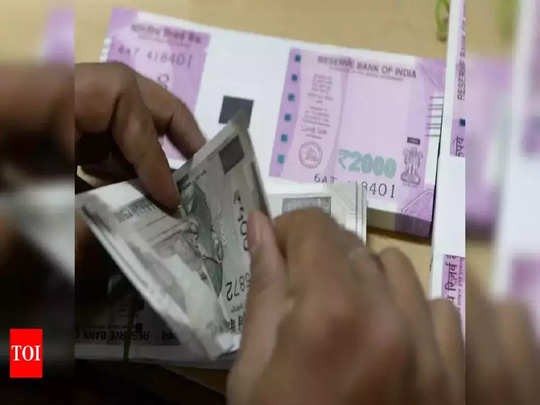 అదరగొట్టిన రూపాయి అదరగొట్టిన రూపాయి
