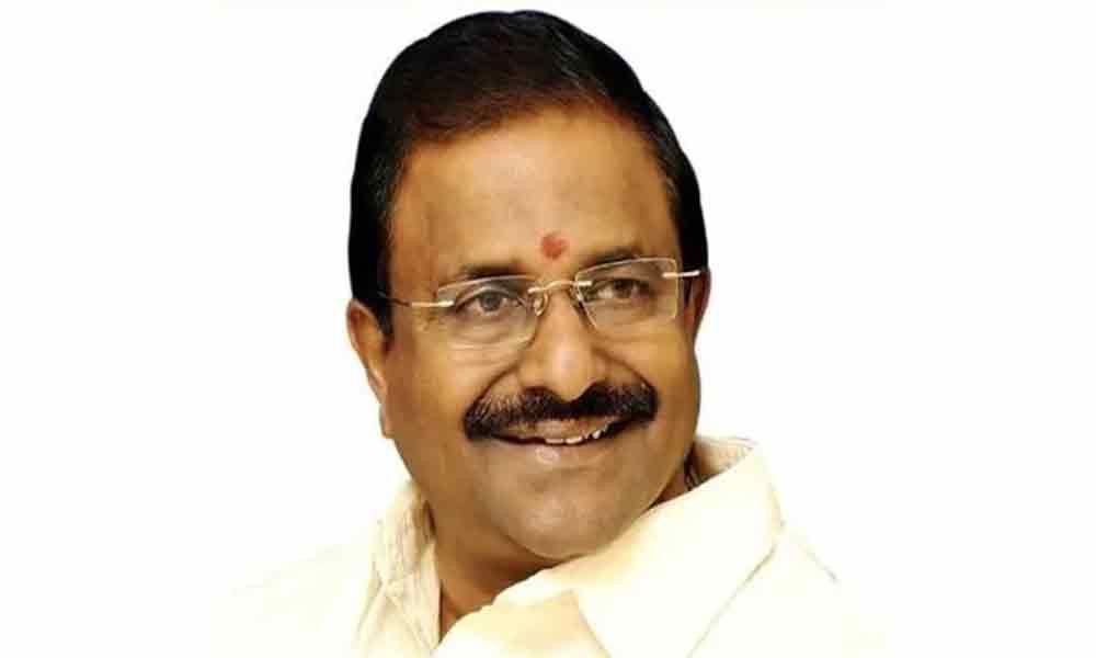 సోముకు సేమ్ బ్యాచా.. సోముకు సేమ్ బ్యాచా..
