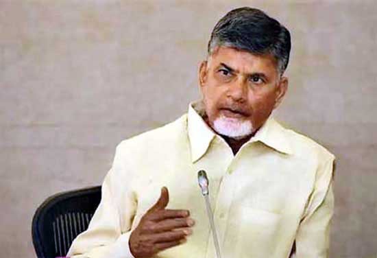 తప్పుడు కేసులతో పోలీసులు వేధిస్తున్నారు చంద్రబాబు నాయుడు తప్పుడు కేసులతో పోలీసులు వేధిస్తున్నారు చంద్రబాబు నాయుడు