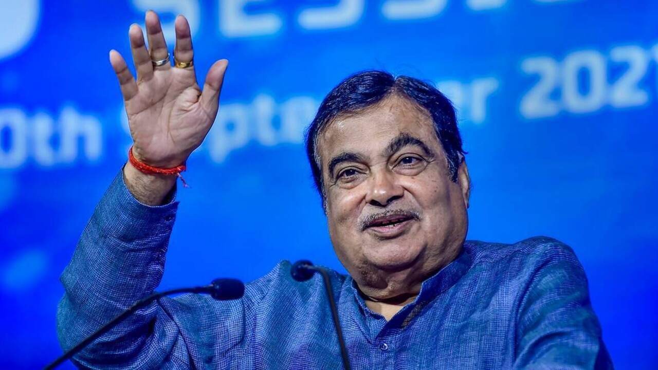 గడ్కరీ ఉద్వాసన తో మారుతున్న లెక్కలు గడ్కరీ ఉద్వాసన తో మారుతున్న లెక్కలు