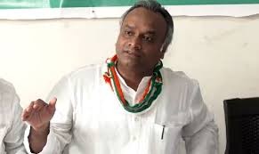 ప్రియాంక్ ఖర్గేకు బిగిసిన ఉచ్చు ప్రియాంక్ ఖర్గేకు బిగిసిన ఉచ్చు