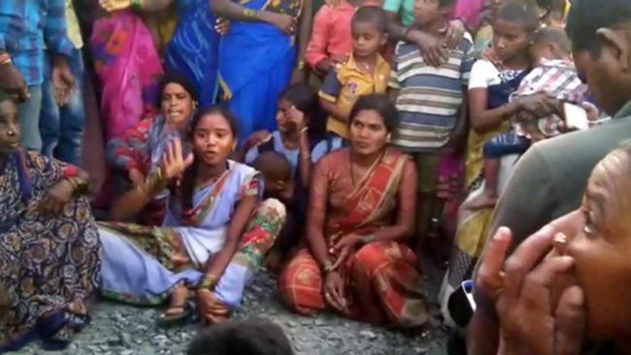 50 లక్షల నష్టపరిహారం ఇవ్వాలని డిమాండ్ 50 లక్షల నష్టపరిహారం ఇవ్వాలని డిమాండ్