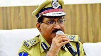 పోలీసులకు స్వీయ క్రమశిక్షణ అవసరం పోలీసులకు స్వీయ క్రమశిక్షణ అవసరం
