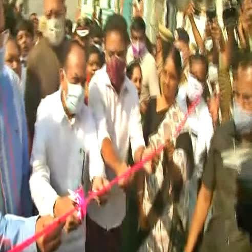 చాంద్రాయణగుట్ట ప్లైఓవర్ ప్రారంభించిన మంత్రి కేటీఆర్ చాంద్రాయణగుట్ట ప్లైఓవర్ ప్రారంభించిన మంత్రి కేటీఆర్