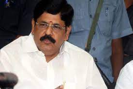 ఫ్యాన్ లో మరో రఘురామ ఫ్యాన్ లో మరో రఘురామ