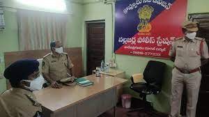 తడికలపూడిలో భారీ చోరీ తడికలపూడిలో భారీ చోరీ