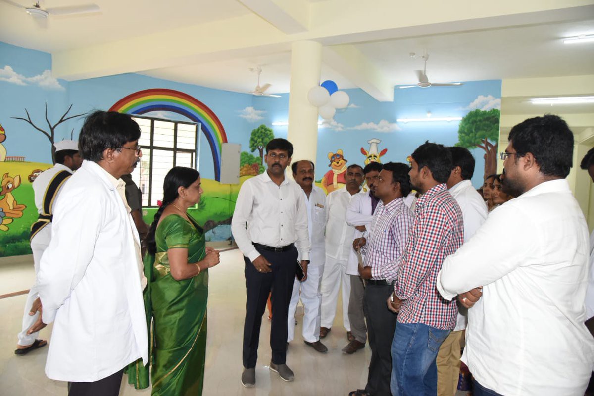 గురుకుల వసతి గృహంలో కలెక్టర్ రాత్రి నిద్ర కడప గురుకుల వసతి గృహంలో కలెక్టర్ రాత్రి నిద్ర కడప