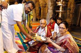 టిటిడి ధర్మకర్తల మండలి ఎక్స్ అఫిషియో సభ్యురాలిగా రాష్ట్ర దేవాదాయ శాఖ ముఖ్య కార్యదర్శి ప్రమాణస్వీకారం టిటిడి ధర్మకర్తల మండలి ఎక్స్ అఫిషియో సభ్యురాలిగా రాష్ట్ర దేవాదాయ శాఖ ముఖ్య కార్యదర్శి ప్రమాణస్వీకారం