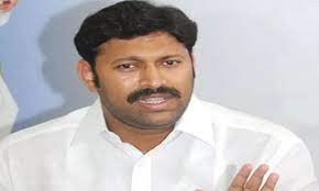 అవినాశ్రెడ్డికి, రవీంద్రనాథ్రెడ్డిలకు సీబీఐ ఉచ్చు అవినాశ్రెడ్డికి, రవీంద్రనాథ్రెడ్డిలకు సీబీఐ ఉచ్చు