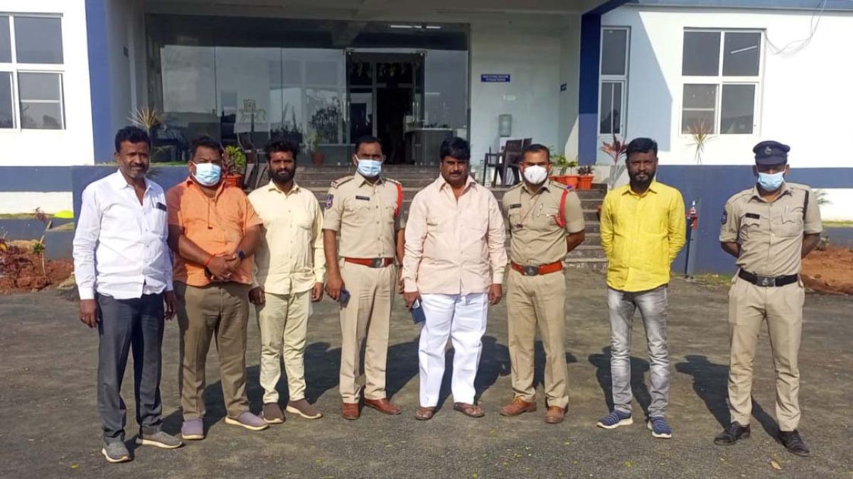 బీజేపీ నేతల ముందస్తు ఆరెస్టులు బీజేపీ నేతల ముందస్తు ఆరెస్టులు