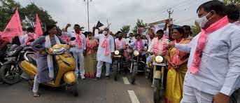 అట్రాక్షన్ గా బెలూన్ అట్రాక్షన్ గా బెలూన్