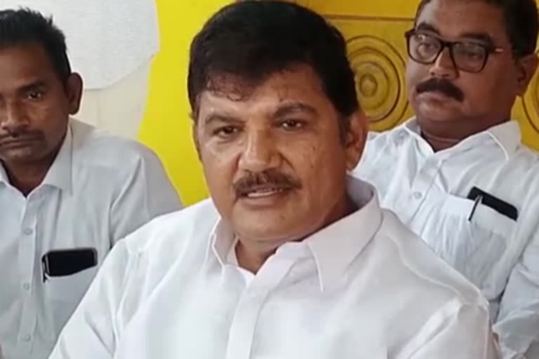 సంగం డెయిరితో యడ్లపాటి వెంకట్రావు అనుబంధం విడదీయరానిది - ధూళిపాళ్ళ నరేంద్ర కుమార్ సంగం డెయిరితో యడ్లపాటి వెంకట్రావు అనుబంధం విడదీయరానిది - ధూళిపాళ్ళ నరేంద్ర కుమార్