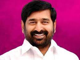 రాంగ్ రూట్ లో మంత్రి కాన్వాయ్ రాంగ్ రూట్ లో మంత్రి కాన్వాయ్