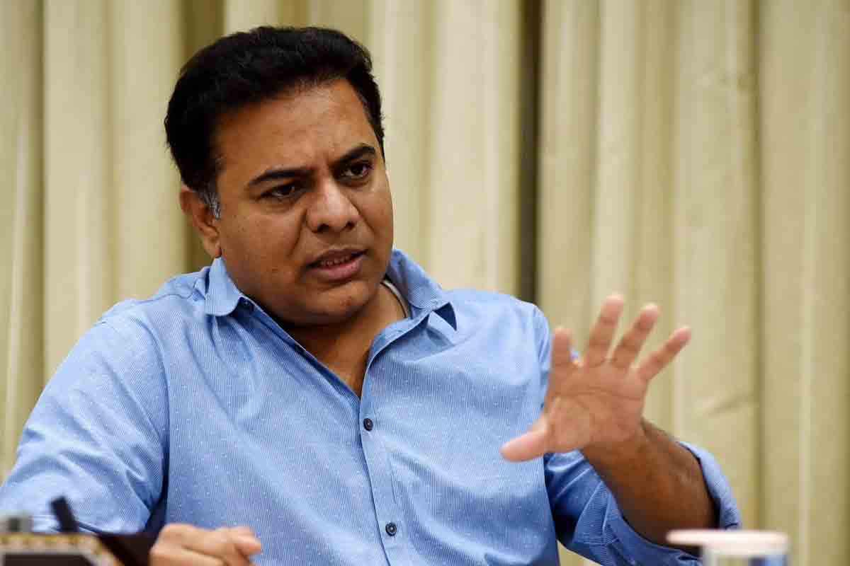 అత్యంత నీచుడు రేవంత్ రెడ్డి.. మంత్రి కేటీఆర్ ట్వీట్ అత్యంత నీచుడు రేవంత్ రెడ్డి.. మంత్రి కేటీఆర్ ట్వీట్