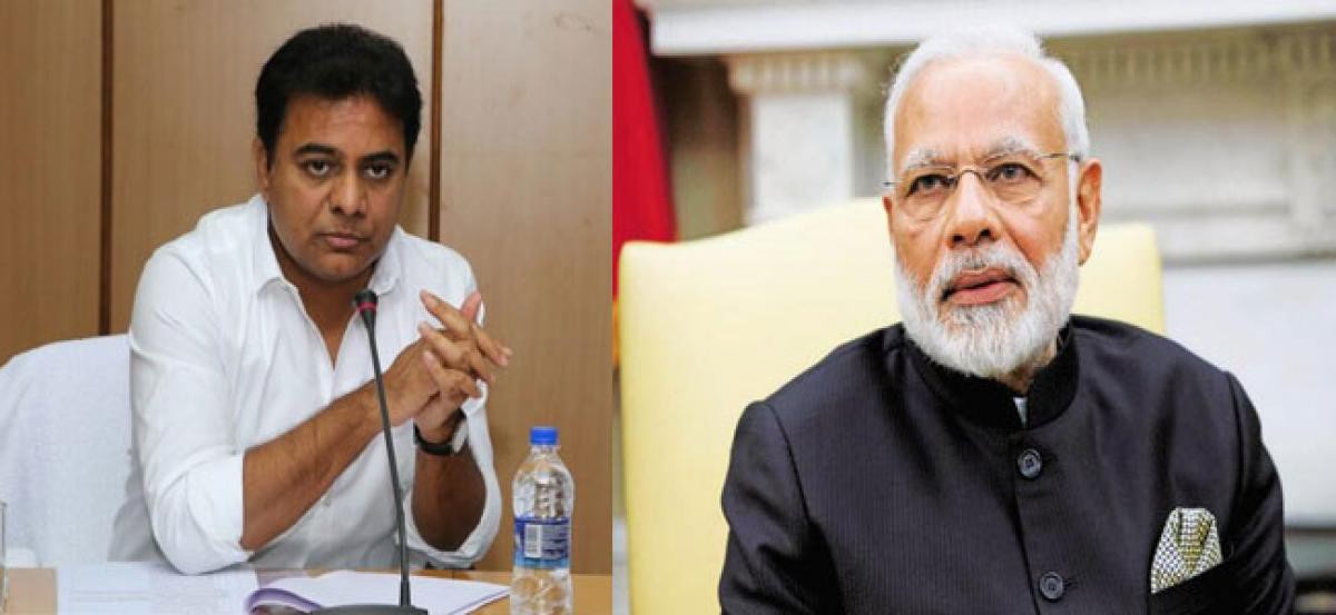 అవకాశం ఇస్తే తెలంగాణను తీసుకుపోయి మళ్లీ ఆంధ్రాలో కలిపేస్తడు... ప్రదాని మోడీ పై మంత్రి కేటీఆర్ నిప్పులు అవకాశం ఇస్తే తెలంగాణను తీసుకుపోయి మళ్లీ ఆంధ్రాలో కలిపేస్తడు... ప్రదాని మోడీ పై మంత్రి కేటీఆర్ నిప్పులు