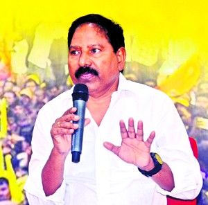 అసలు నిందితులను పట్టుకోవాలి