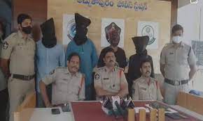 రిసార్ట్ లో మత్తు పదార్ధాలు స్వాధీనం రిసార్ట్ లో మత్తు పదార్ధాలు స్వాధీనం