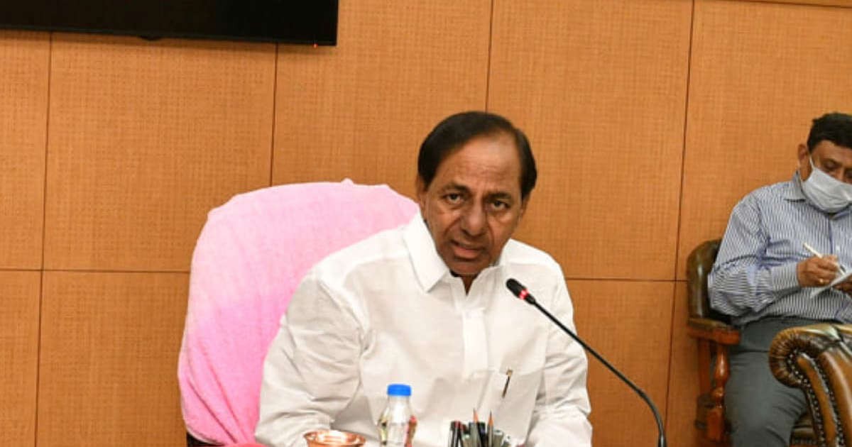 సెల్ఫో గోల్ చేసుకున్నారా... సెల్ఫో గోల్ చేసుకున్నారా...