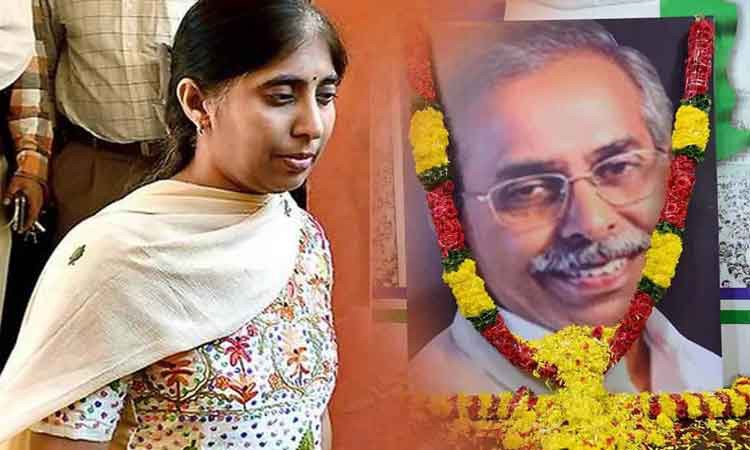 వివేకా హత్యను జగనన్న రాజకీయ సానుభూతి కోసం వాడుకున్నారు వివేకా హత్యను జగనన్న రాజకీయ సానుభూతి కోసం వాడుకున్నారు