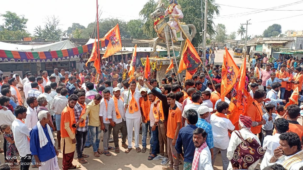 బిజెపి ఆధ్వర్యంలో ఘనంగా చత్రపతి శివాజీ మహారాజ్ జయంతి బిజెపి ఆధ్వర్యంలో ఘనంగా చత్రపతి శివాజీ మహారాజ్ జయంతి