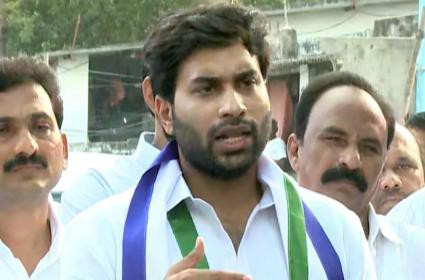 పరిపాలన సౌలభ్యం కోసమే కొత్త జిల్లాలు పరిపాలన సౌలభ్యం కోసమే కొత్త జిల్లాలు