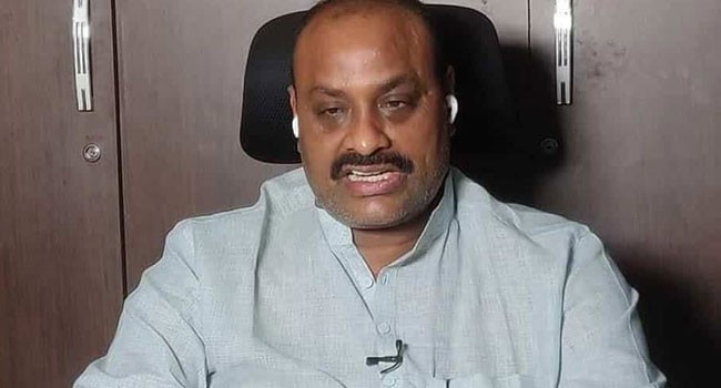 నీ తండ్రి విగ్రహాలు తప్ప రాష్ట్రంలో మహానుభావులవి ఉండకూడదా.? -కింజరాపు అచ్చెన్నాయుడు నీ తండ్రి విగ్రహాలు తప్ప రాష్ట్రంలో మహానుభావులవి ఉండకూడదా.? -కింజరాపు అచ్చెన్నాయుడు
