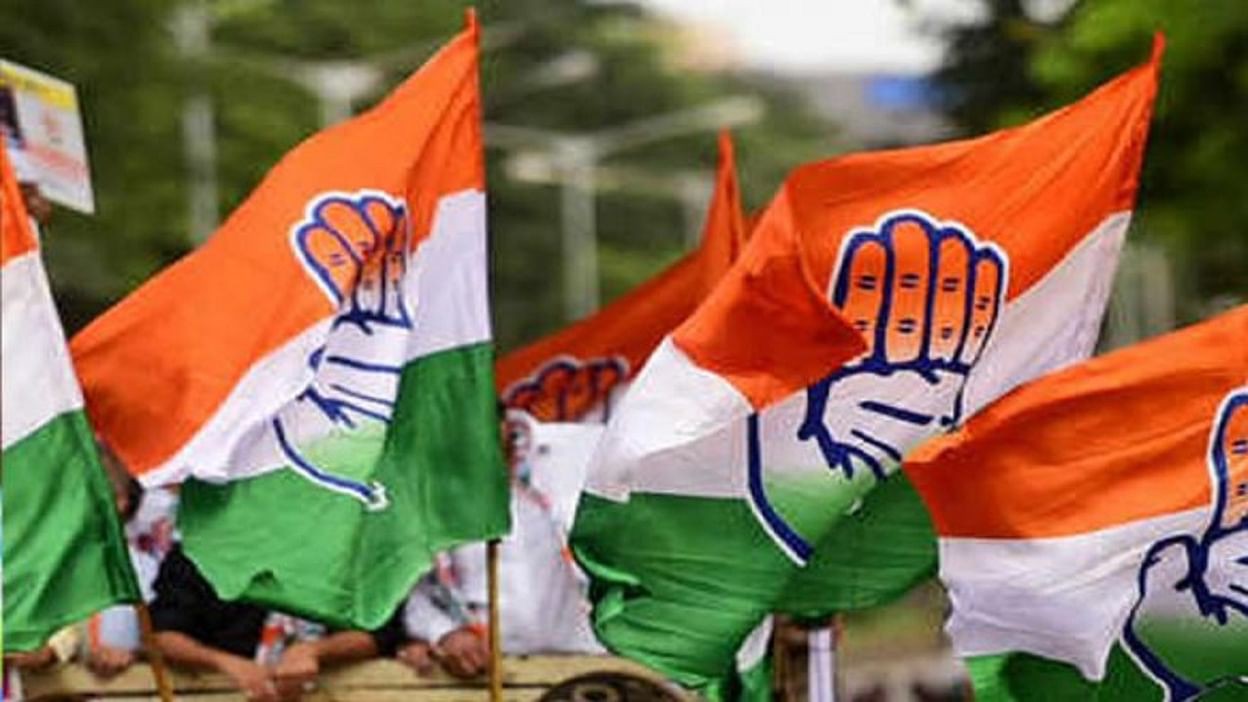 అలక పాన్పుపై కాంగీ నేతలు... అలక పాన్పుపై కాంగీ నేతలు...
