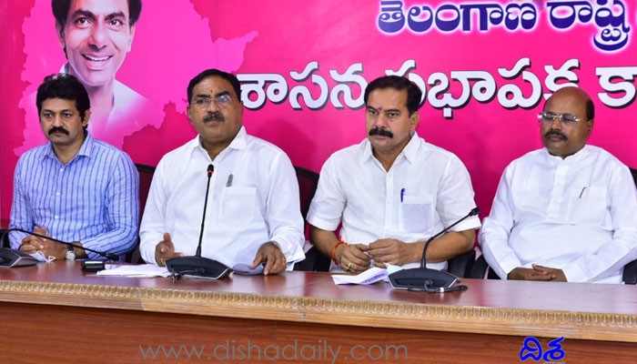 బీజేపీ ప్రభుత్వం రైతులను మోసం చేస్తోంది బీజేపీ ప్రభుత్వం రైతులను మోసం చేస్తోంది