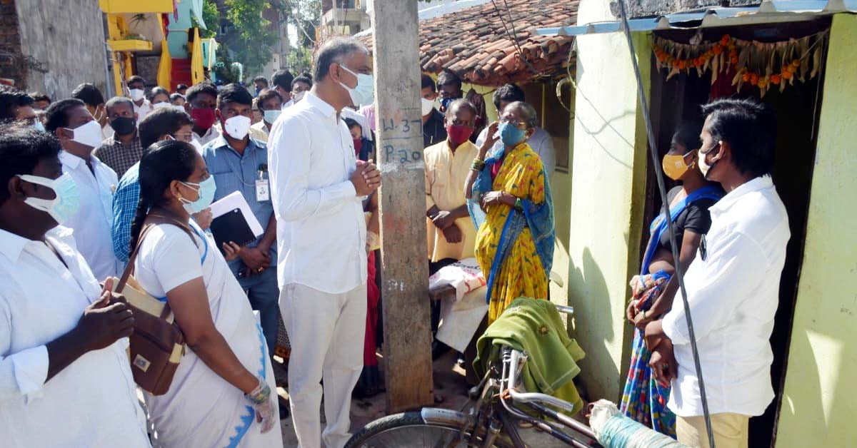 ఫివర్ సర్వేలో పాల్గోన్న మంత్రి హరీష్ రావు