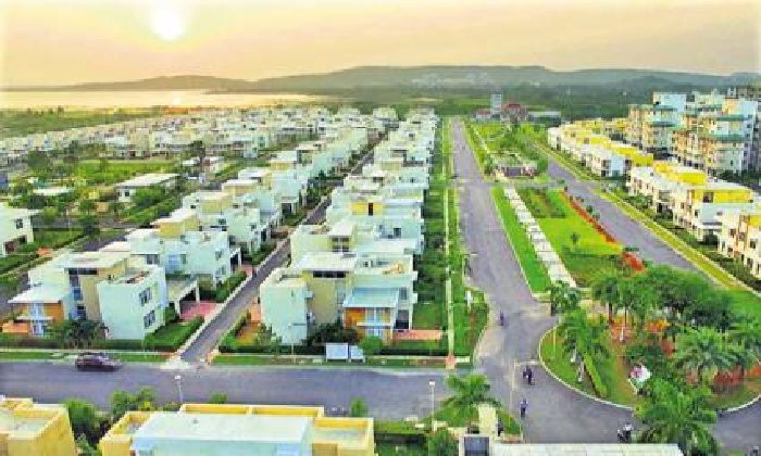 జగనన్న స్మార్ట్ టౌన్ షిప్ వెబ్ సైట్ ను ప్రారంభించిన సీఎం జగన్ జగనన్న స్మార్ట్ టౌన్ షిప్ వెబ్ సైట్ ను ప్రారంభించిన సీఎం జగన్