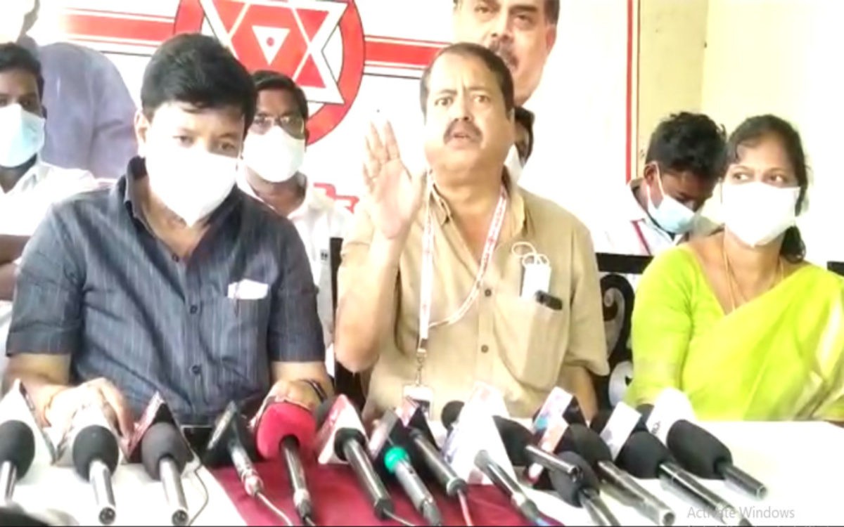 ఉద్యోగులకు జనసేన మద్దతు ఉద్యోగులకు జనసేన మద్దతు