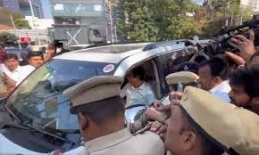 లాయర్ తో కలిసి ఎసిబి విచారణకు హాజరైన కెటిఆర్.. లాయర్ తో కలిసి ఎసిబి విచారణకు హాజరైన కెటిఆర్..