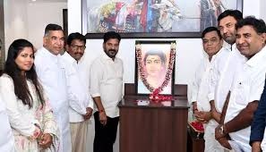 సావిత్రి బాయ పూలేకు సీఎం రేవంత్ నివాళులు సావిత్రి బాయ పూలేకు సీఎం రేవంత్ నివాళులు