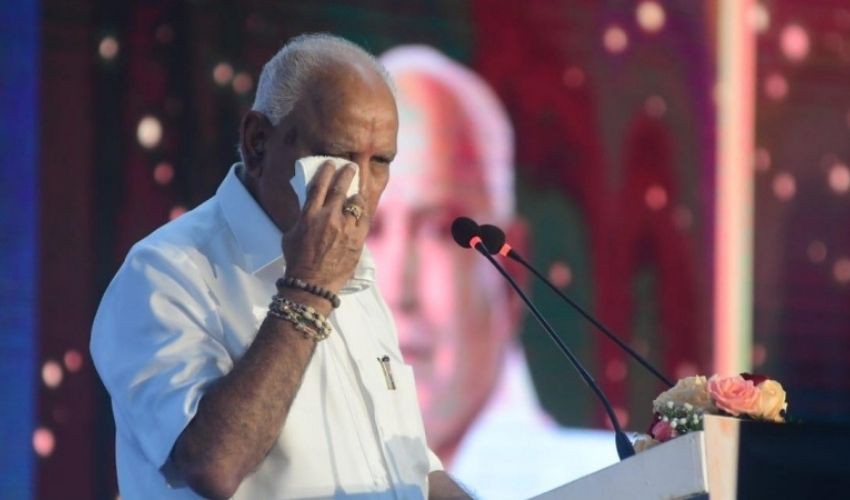 కర్ణాటక సీఎం రాజీనామా... ఇవాళ కొత్త సీఎం ఎంపిక కర్ణాటక సీఎం రాజీనామా... ఇవాళ కొత్త సీఎం ఎంపిక