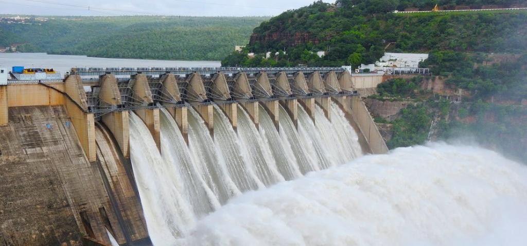 కలకలలాడుతున్న రిజర్వాయర్లు కలకలలాడుతున్న రిజర్వాయర్లు