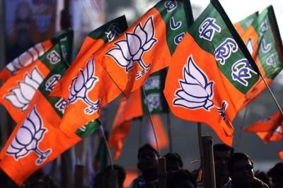 మంచి ముహూర్తం కోసం ఎదురు చూపులేనా మంచి ముహూర్తం కోసం ఎదురు చూపులేనా