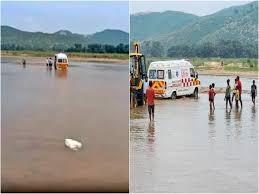 మానవత్వం చాటిన కోబ్రా 205 జవానులు మానవత్వం చాటిన కోబ్రా 205 జవానులు