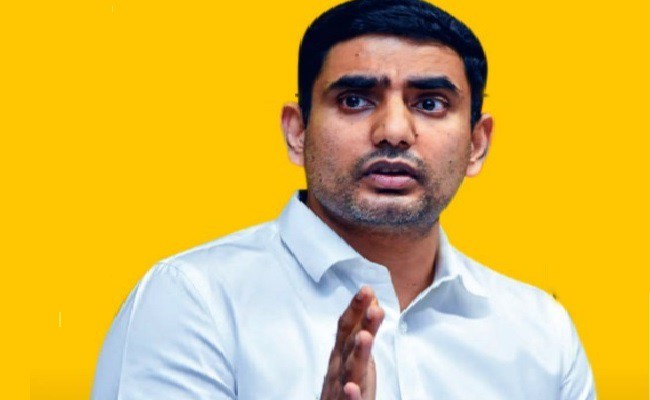 సీమలో మళ్లీ ఫ్యాక్షన్ రాజకీయాలు పెసరవాయిలో లోకేష్ పర్యటన సీమలో మళ్లీ ఫ్యాక్షన్ రాజకీయాలు పెసరవాయిలో లోకేష్ పర్యటన