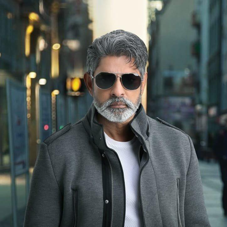 జగ్గుభాయ్...బాలీవుడ్ బాట జగ్గుభాయ్...బాలీవుడ్ బాట