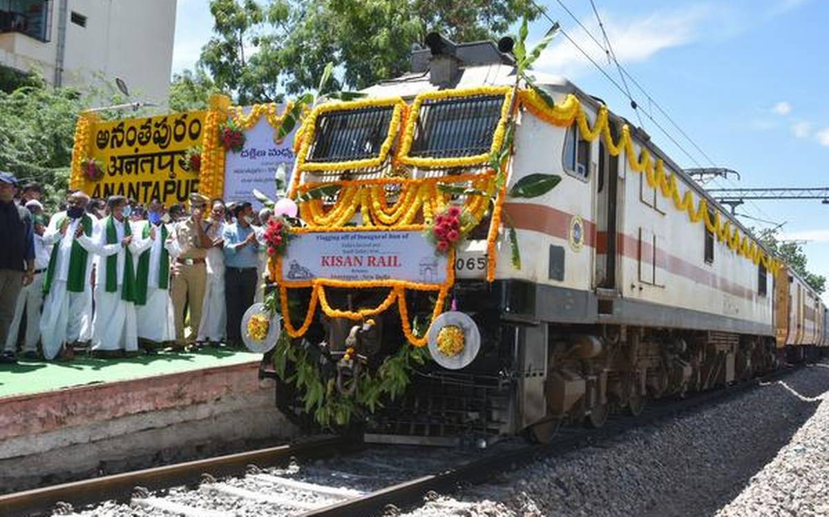 అక్కరకు వస్తున్న కిసాన్ రైలు అక్కరకు వస్తున్న కిసాన్ రైలు
