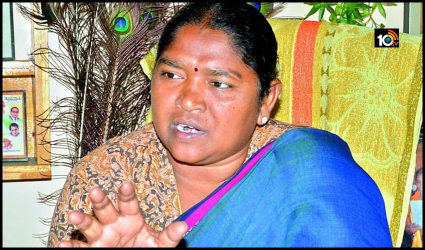 రాచకొండ పోలీసు అధికారిణి దురుసు ప్రవర్తన ములుగు ఎమ్మెల్యే సీతక్క రాచకొండ పోలీసు అధికారిణి దురుసు ప్రవర్తన ములుగు ఎమ్మెల్యే సీతక్క